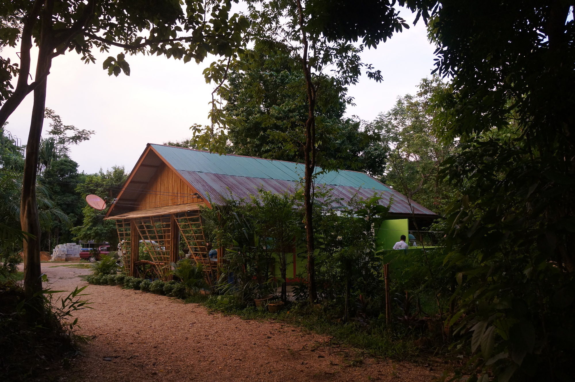 Khao Sok Jungle Resort Khao Sok National Park Exterior photo