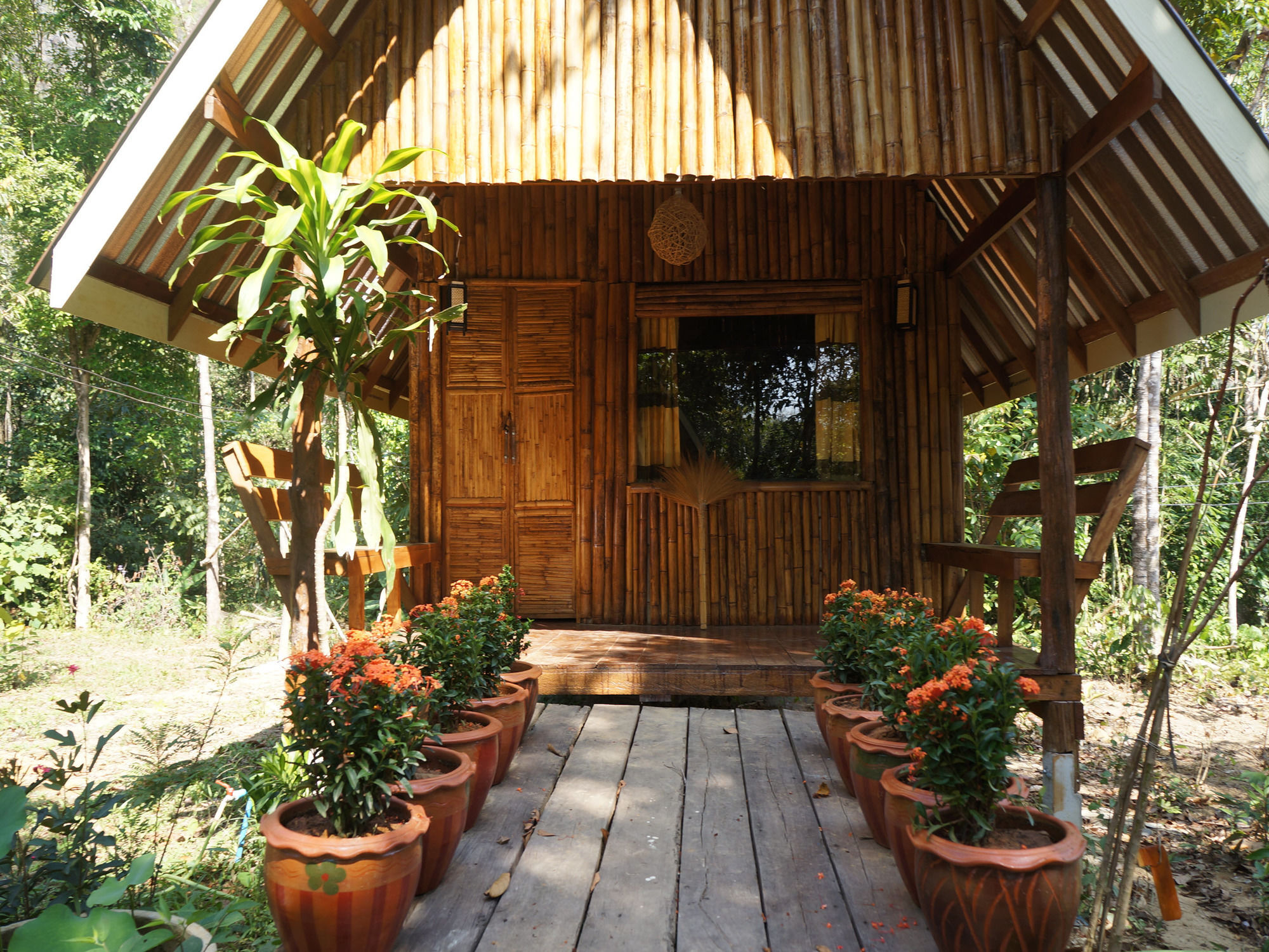 Khao Sok Jungle Resort Khao Sok National Park Exterior photo
